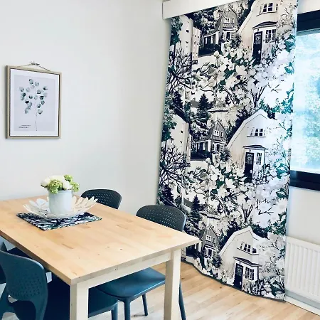 Kotimaailma Vaeinoelae Latokartanontie 16-18 Lejlighed *