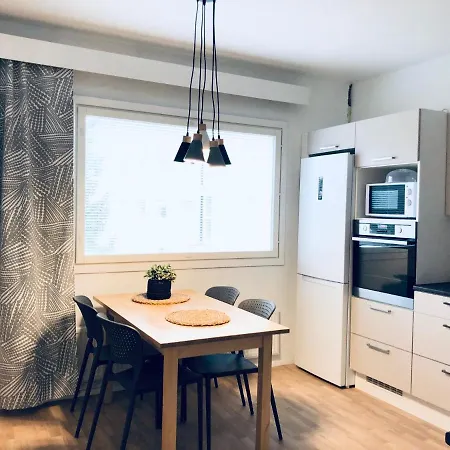 Kotimaailma Vaeinoelae Latokartanontie 16-18 * Pori