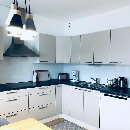 Kotimaailma Vaeinoelae Latokartanontie 16-18